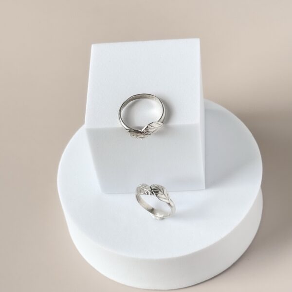 sterling silver leaf ring