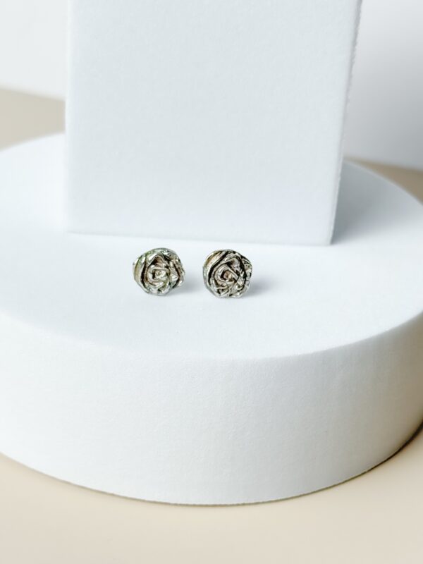 Rose Earrings - Mini Size - Antiqued Patina - Sterling Silver img 7461